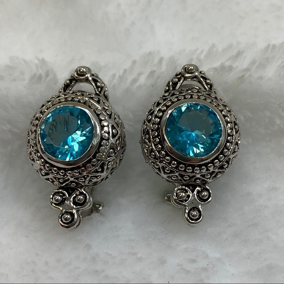 Pierced Style Earrings with Blue Topaz Color Setting. - Picture 2 of 9